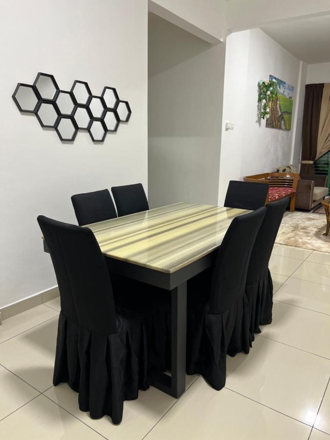 Ilsham Guest House @ Seroja Hills Bbst Sepang Exterior foto